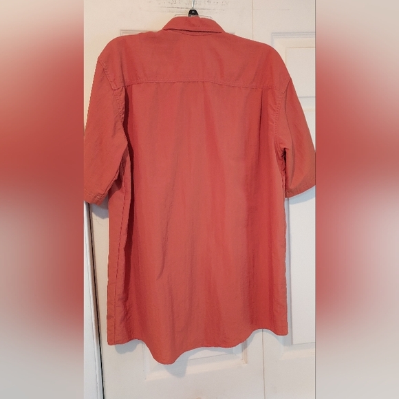LL Bean Mens Nylon Polyester Orange Short Sleeve Button Up Camp Shirt Med OVU10 - Picture 8 of 12